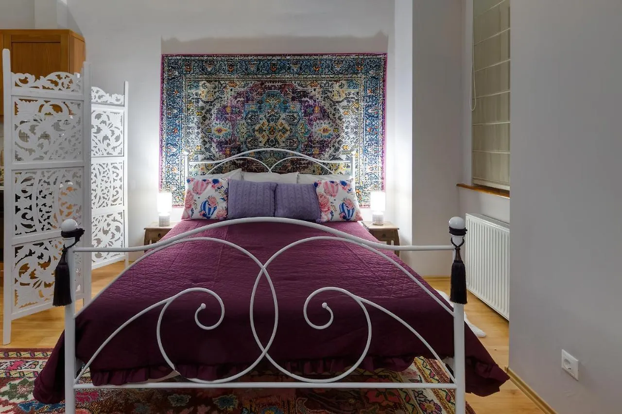 Bohemian Studio In The City Centre Budapest Hungary